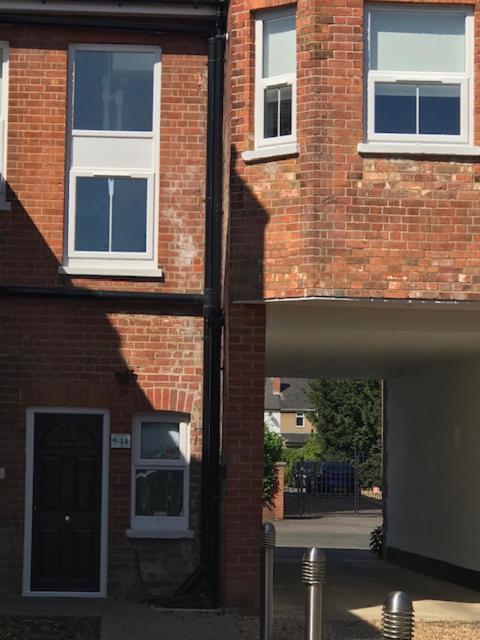 14 Helena House One Bedroom Apartment *